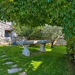 Simone By Interhome Vila