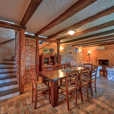 Villa Simone By Interhome Poreč