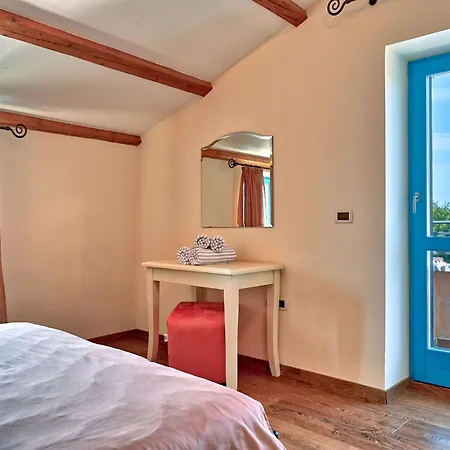 Simone By Interhome Villa