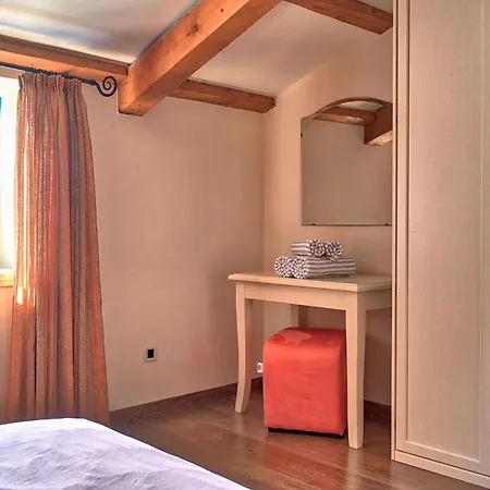 Simone By Interhome Villa Poreč