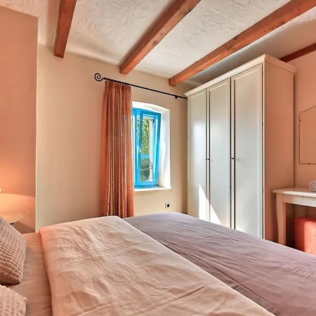 Simone By Interhome Villa *