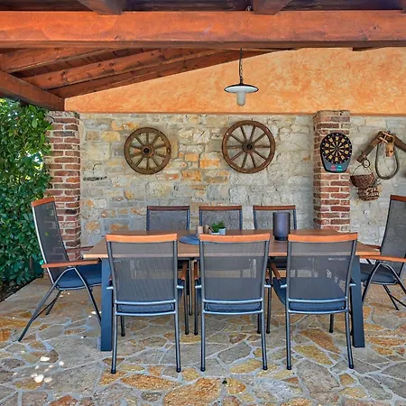 Villa Simone By Interhome