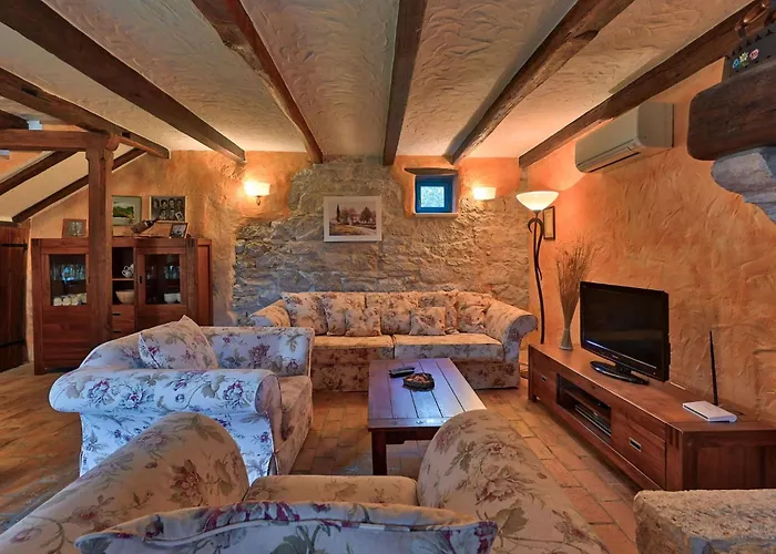 Simone By Interhome Villa Porec