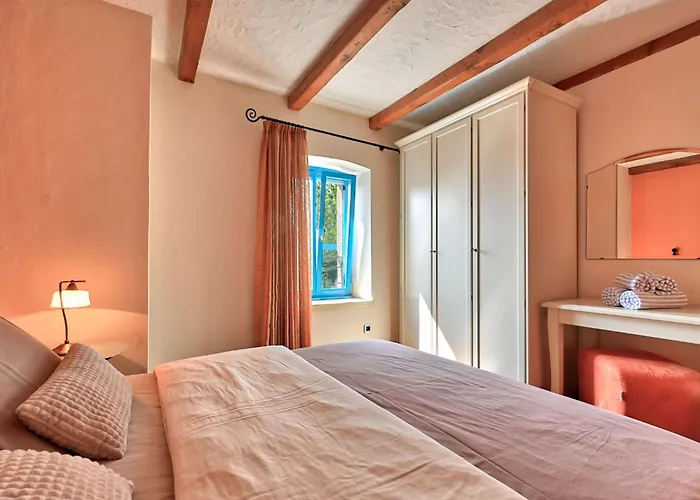 Simone By Interhome Villa *