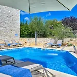Simone By Interhome Пореч