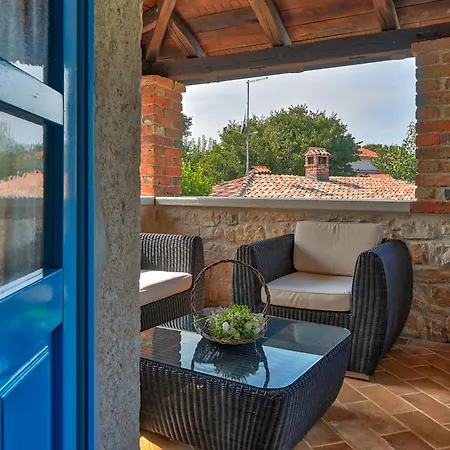 Simone By Interhome Poreč