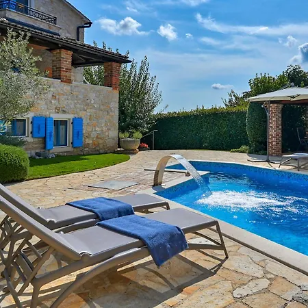 Villa Simone By Interhome Poreč